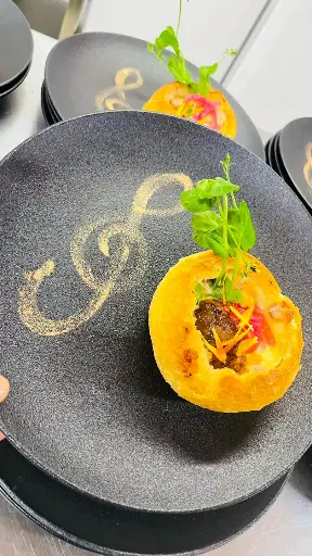 Assiette Magma Noire